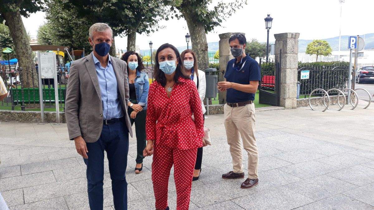 Visita de Alfonso Rueda e María Ramallo ao Museo Manuel Torres de Marín