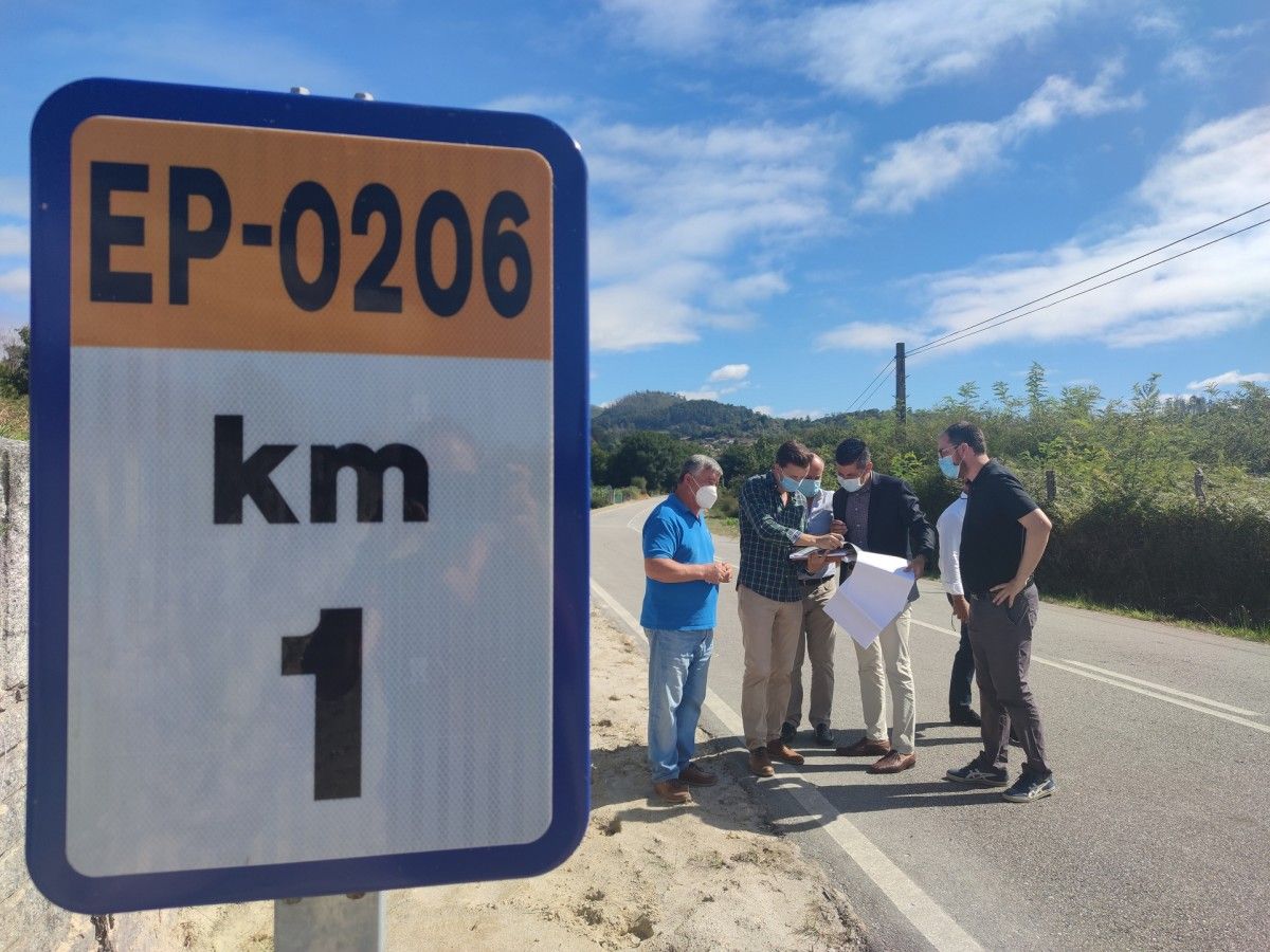 Visita os traballos previos ao inicio da obra da Senda de Parada, en Ponte Caldelas