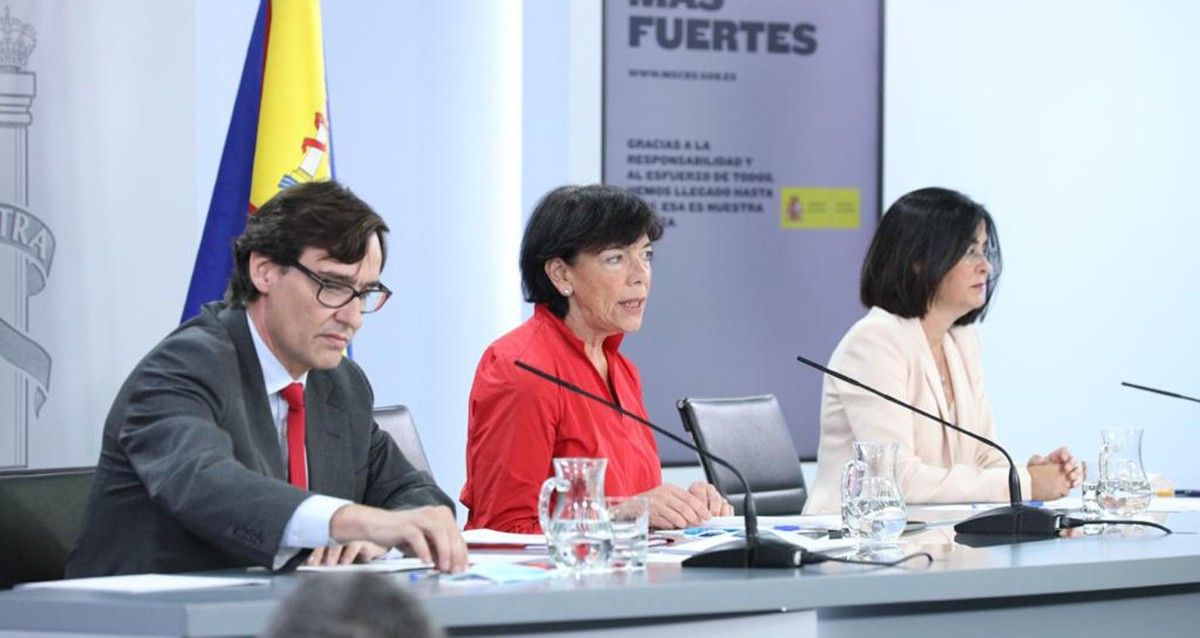 Comparecencia del ministro de Sanidad, Salvador Illa; la ministra de Educación y Formación Profesional, Isabel Celaá; y la ministra de Política Territorial y Función Pública, Carolina Darias