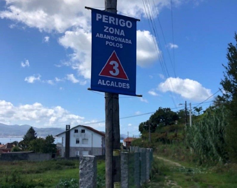 Camiño do Outeiro, en Fontenla, Poio