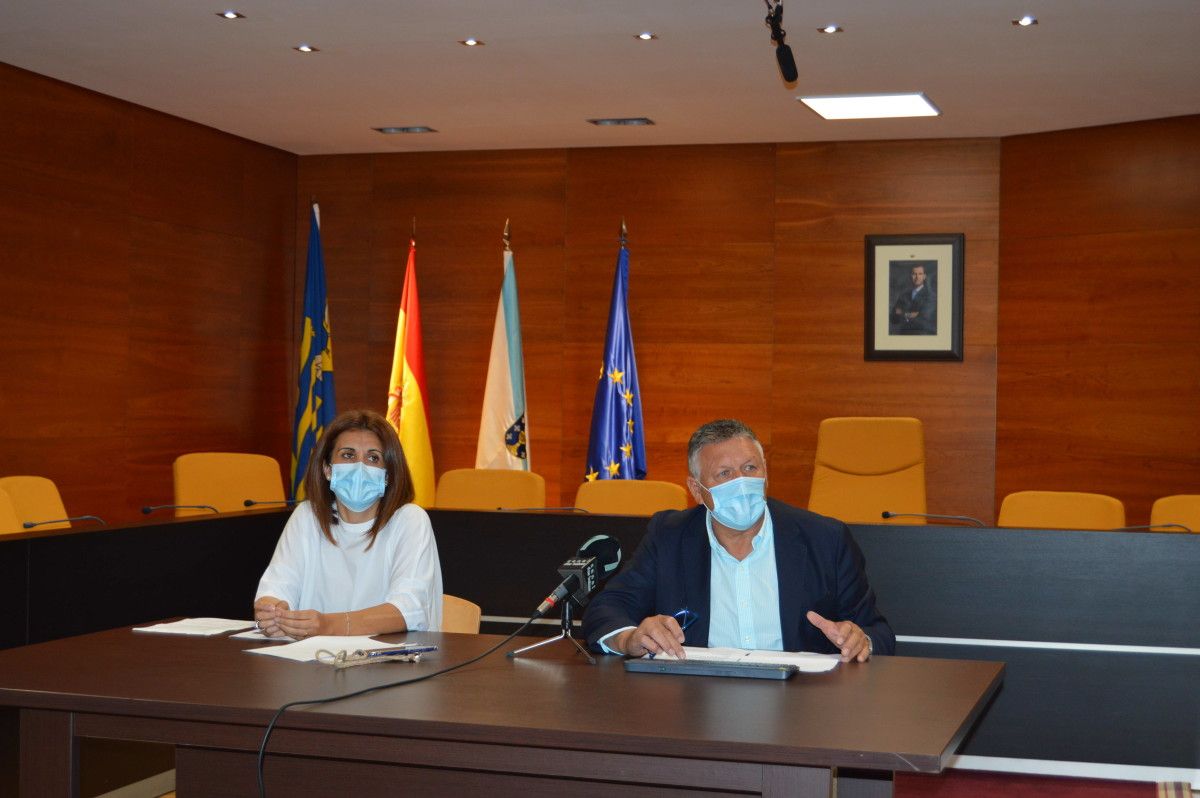 Telmo Martín y Paz Lago presentan el protocolo para los colegios de Sanxenxo