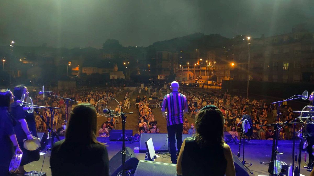 Concerto de Xabier Díaz e Adufeiras de Salitre, na Finca de Ankar