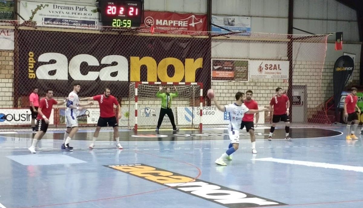 Amigable entre o Cisne e o Atlético Novás no Rosal