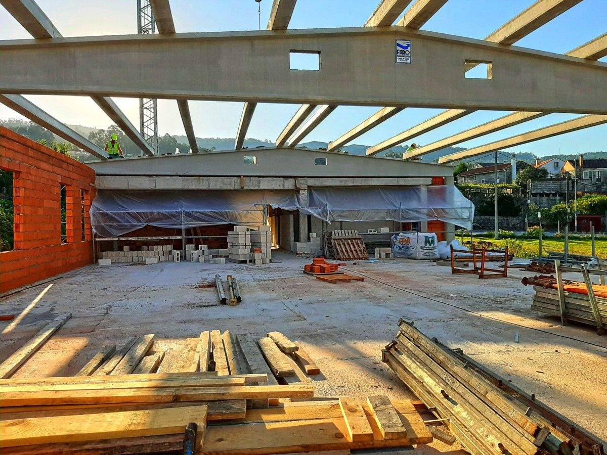 Obras de construcción del centro sociocultural de Tenorio