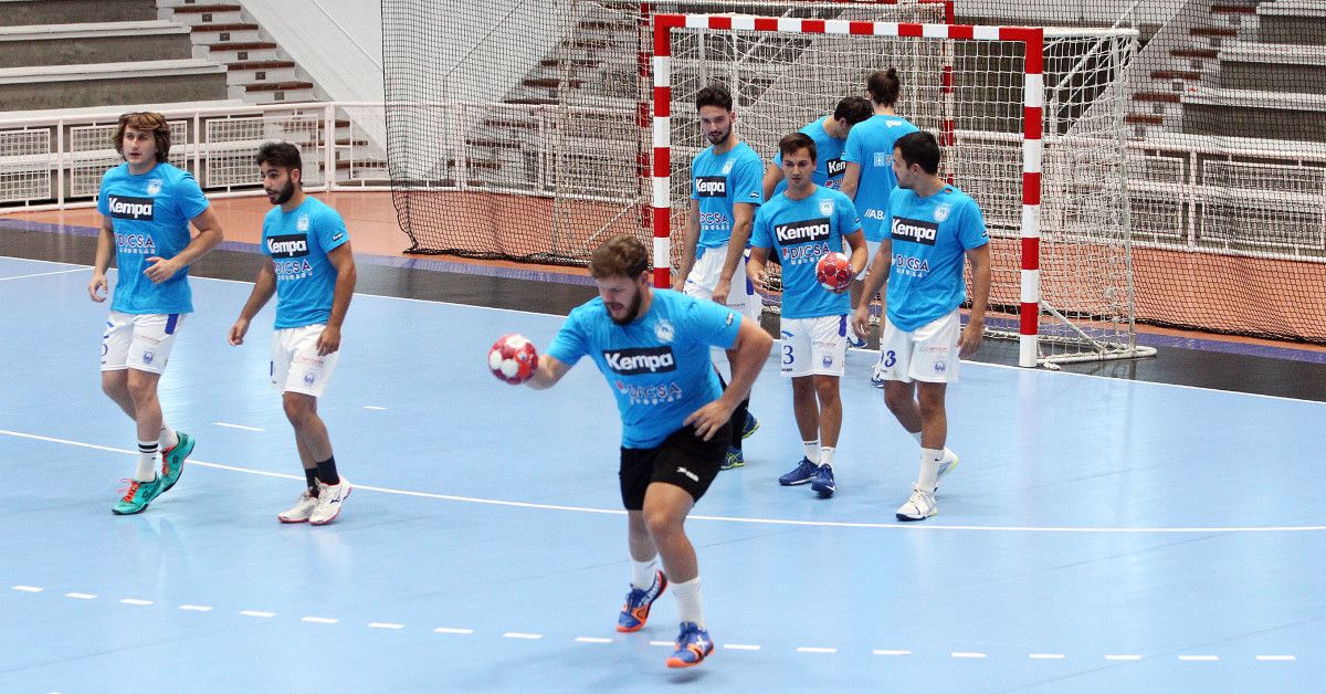 Adestramento do Cisne no Pavillón Municipal dos Deportes