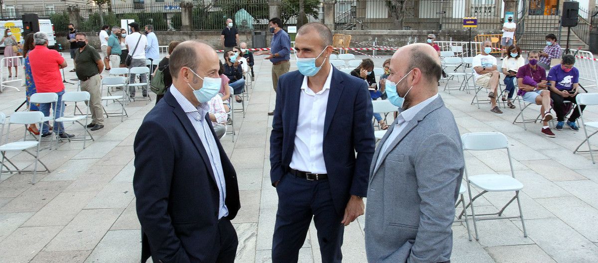 Víctor Méndez presenta su segundo libro