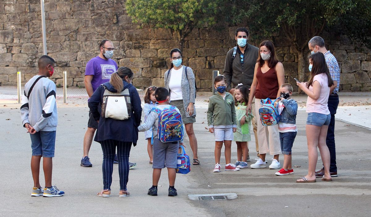 Primeiro día de colexio en Educación Primaria no curso 20-21, marcado pola covid-19