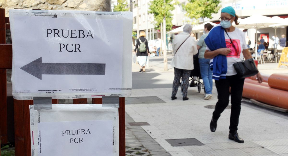 Entrada a la zona de realización de pruebas de cribado de COVID-19 en el Hospital Provincial	