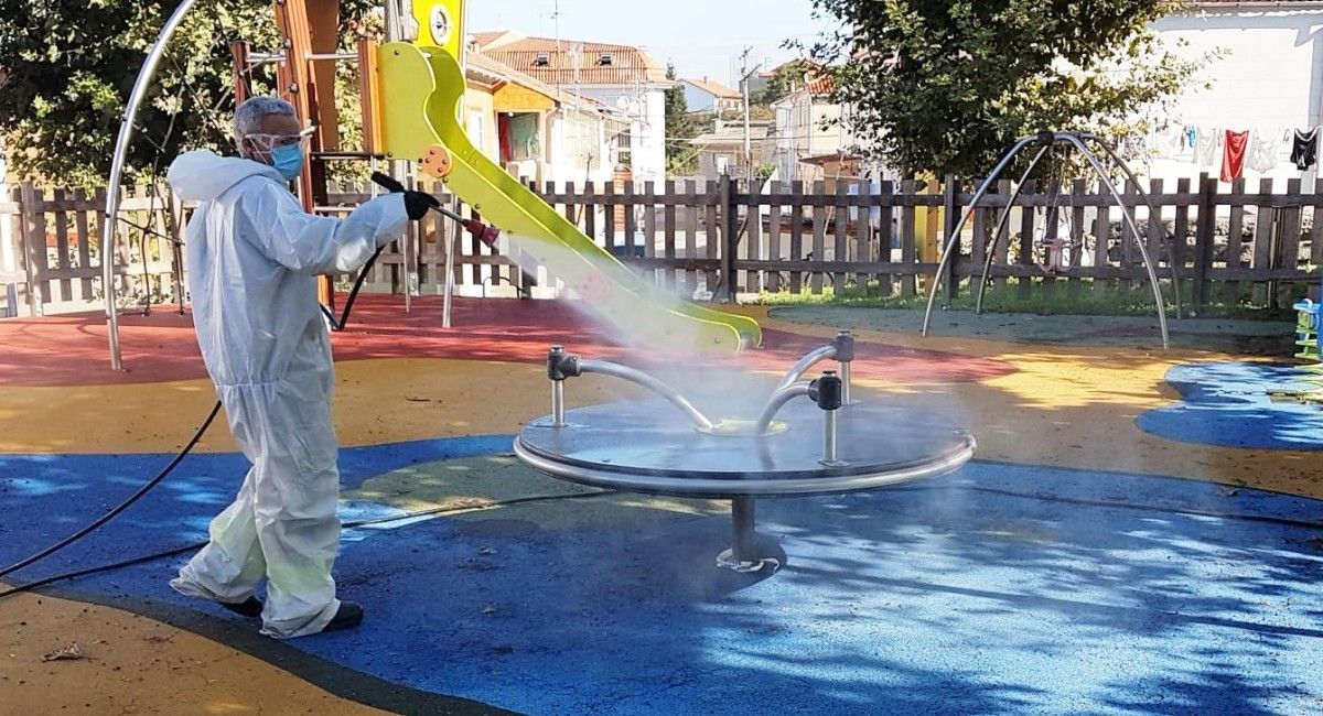 Limpeza dun parque infantil