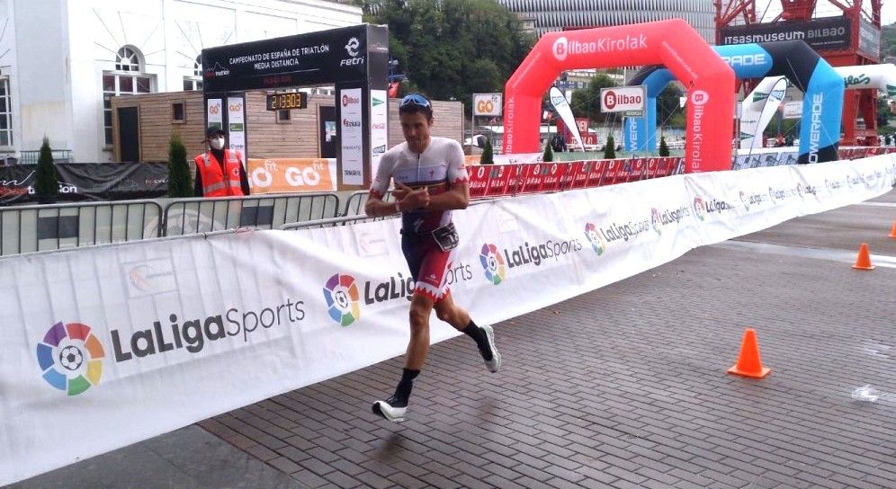 Gómez Noya no Campionato de España de Media Distancia de Bilbao