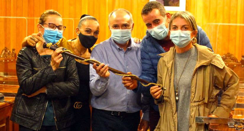 Cela, Piñeiro e membros do goberno local