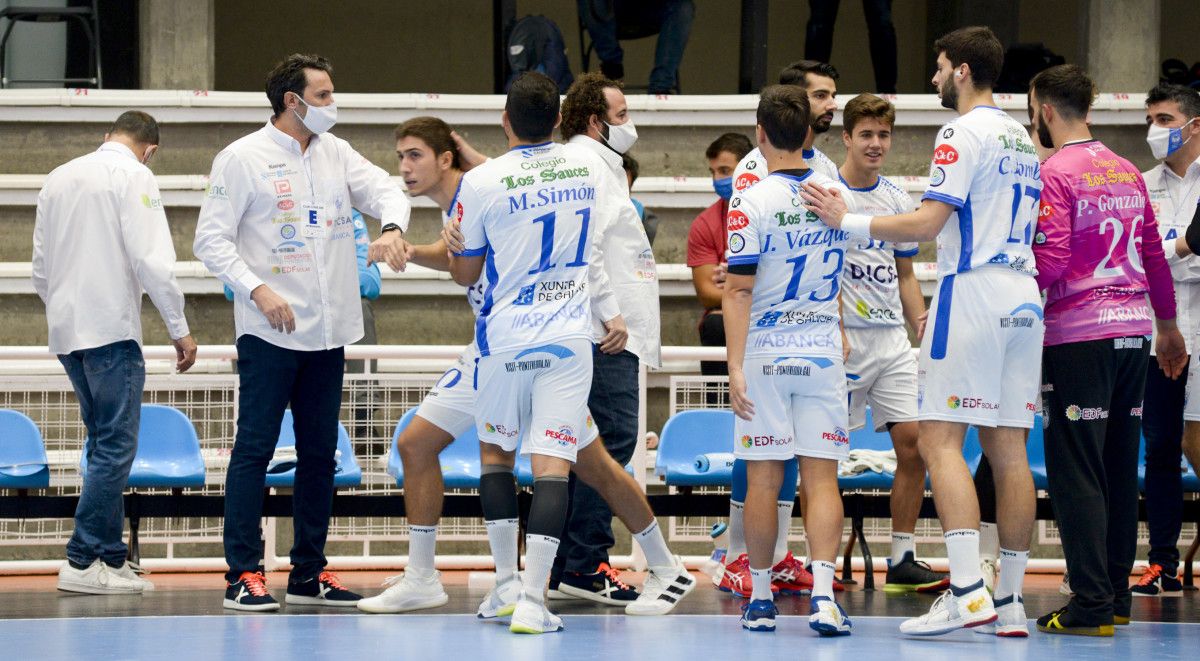 Partido entre o Cisne e o Bada Huesca no Municipal