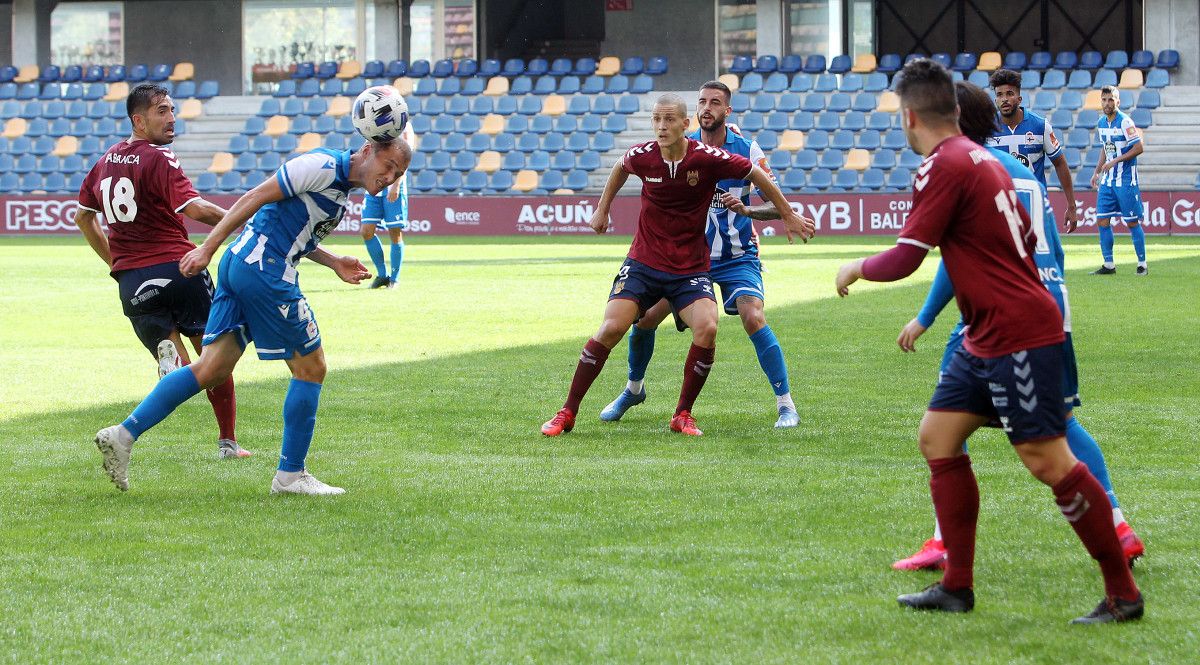 Charles y Rufo, en el amistoso entre Pontevedra y Deportivo en Pasarón