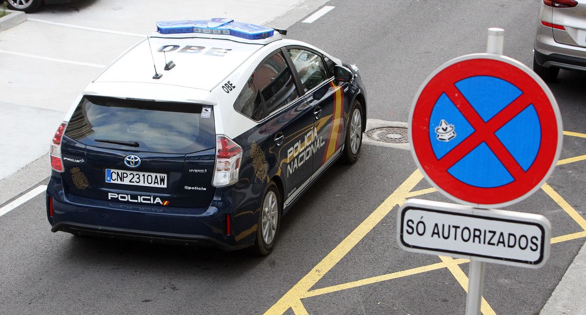 Vehículo de la Policía Nacional