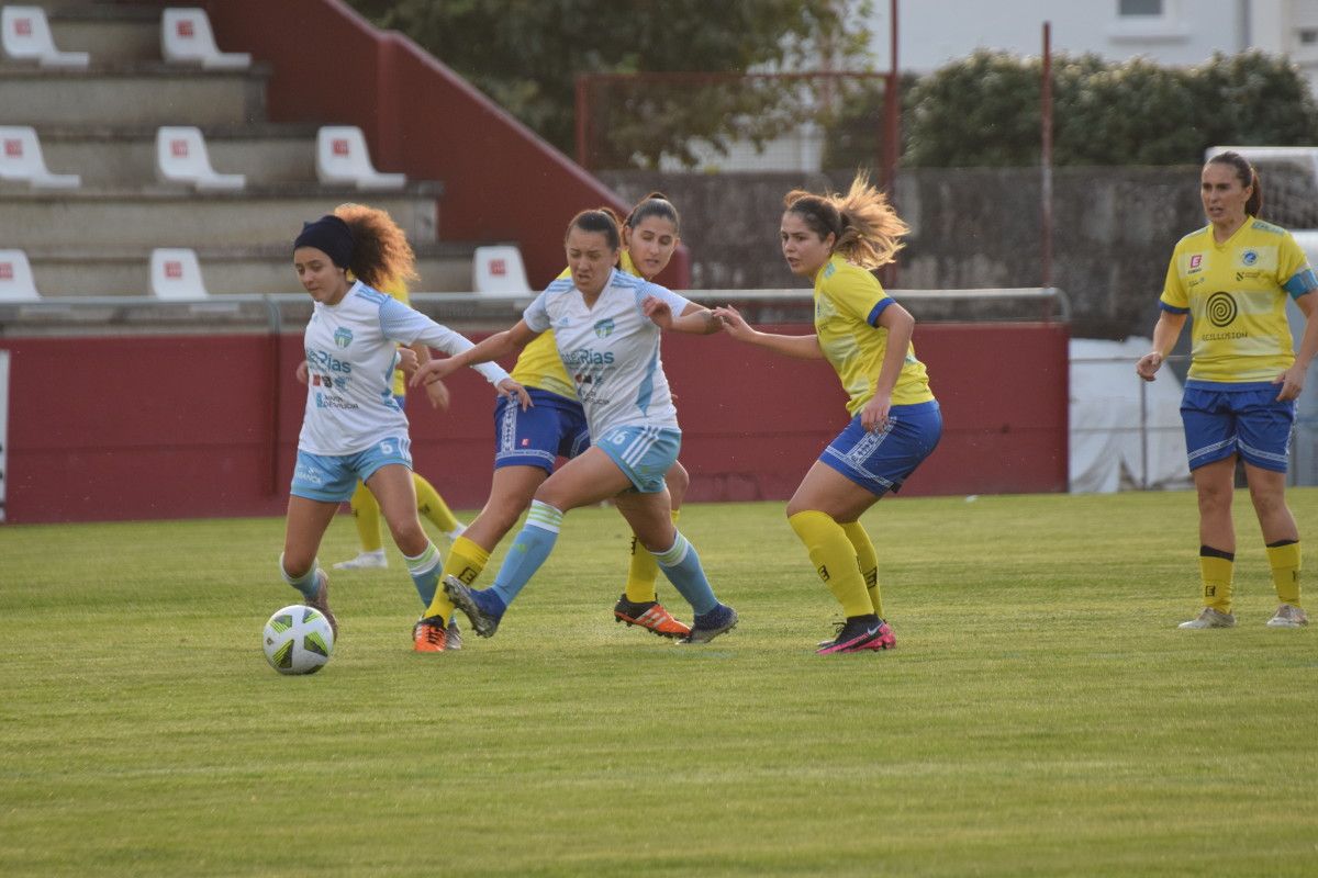 Partido entre o Atlético Arousana e o Viajes Interrías na Lomba