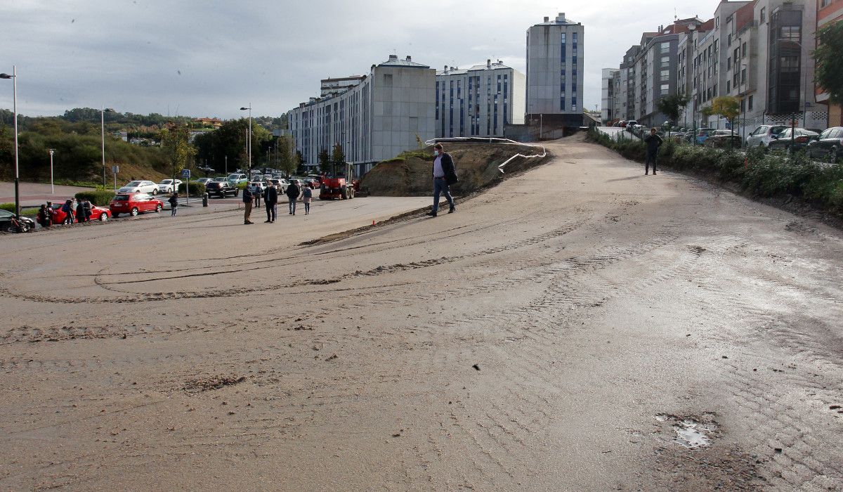 Obras de acondicionamento do aparcadoiro de Valdecorvos