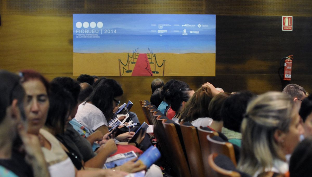 Público asistente a una de las proyecciones del FIC Bueu