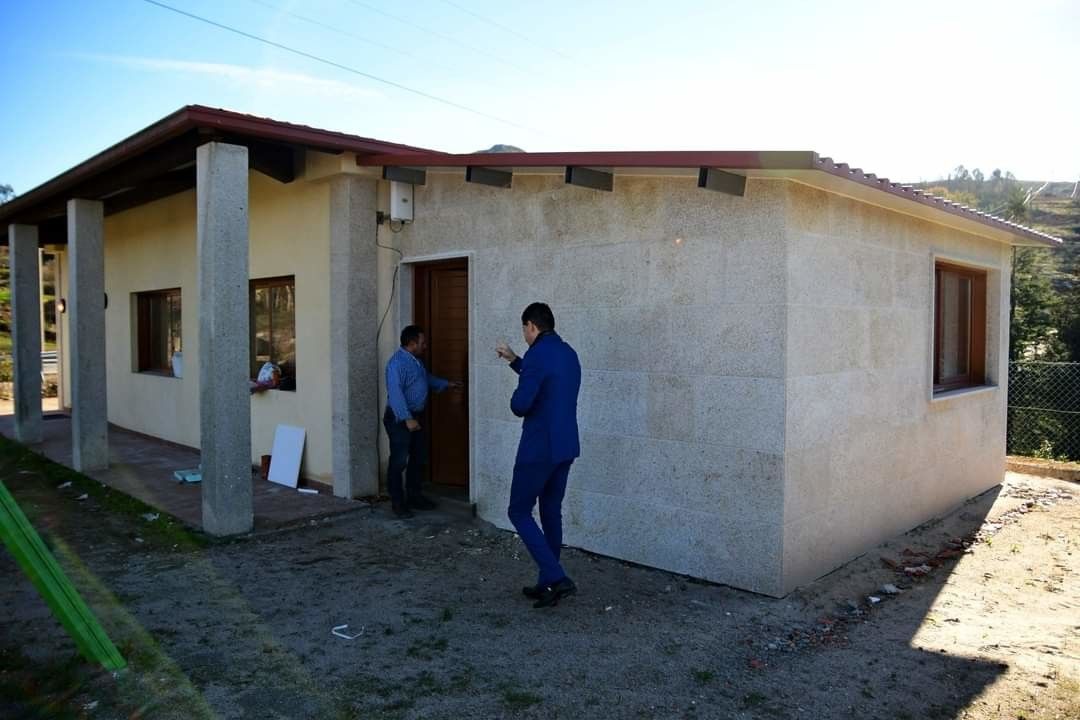 Casa do Pobo da Roca en Ponte Caldelas