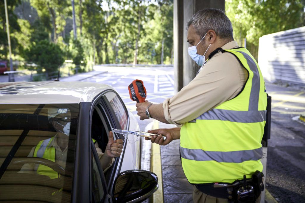 Protocolo de seguridade na entrada á fábrica de Ence