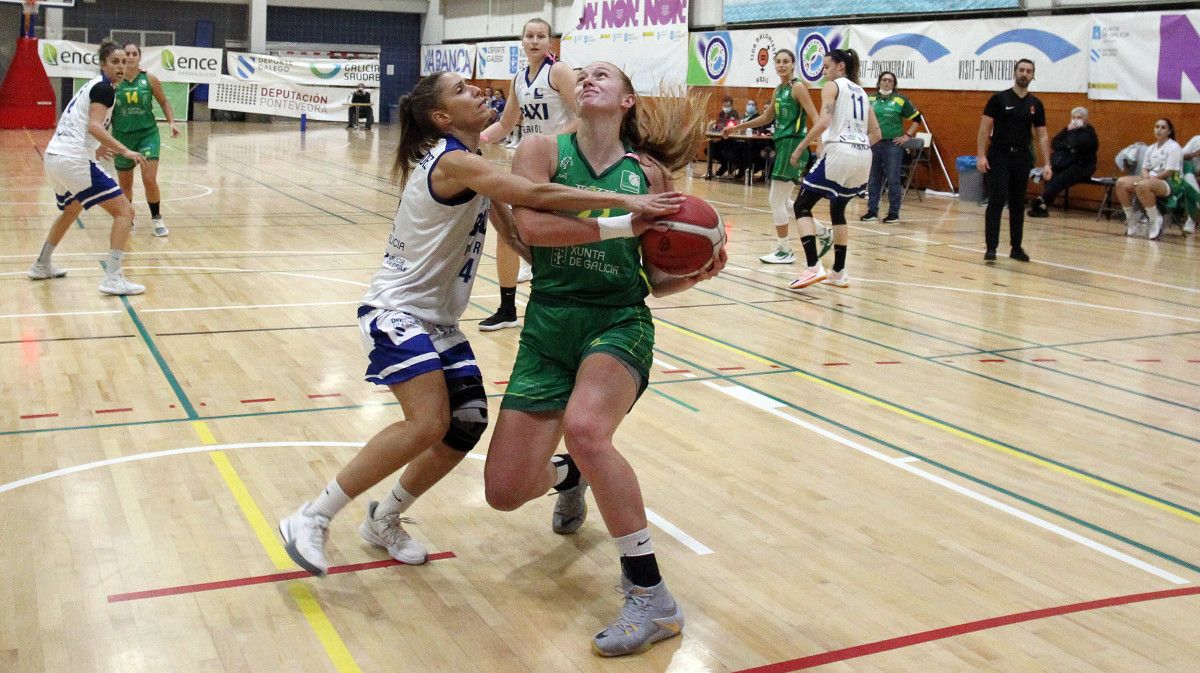 Partido de Liga Femenina 2 entre el Arxil y el Baxi Ferrol no CGTD