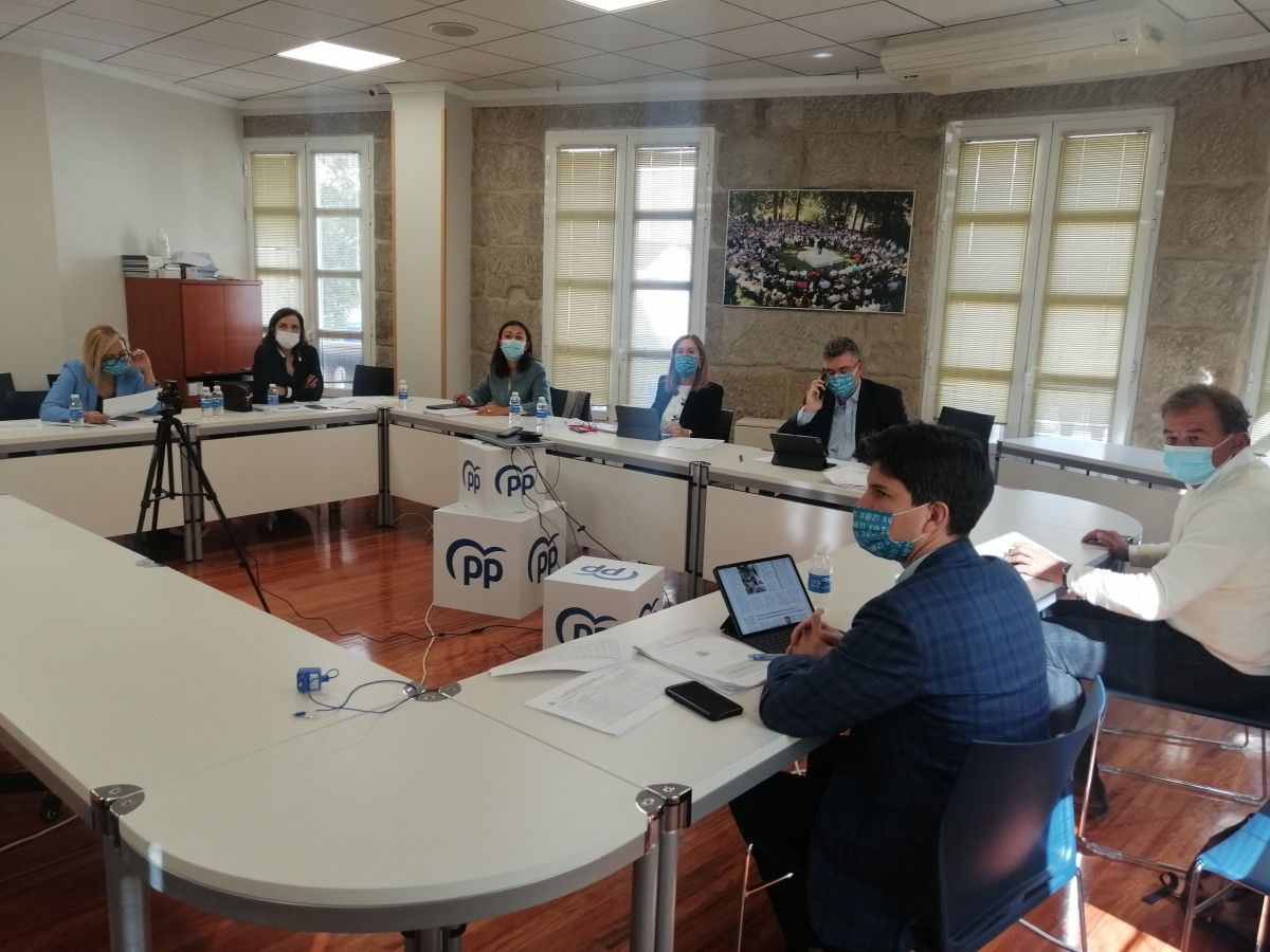 Reunión de los diputados y senadores del Partido Popular