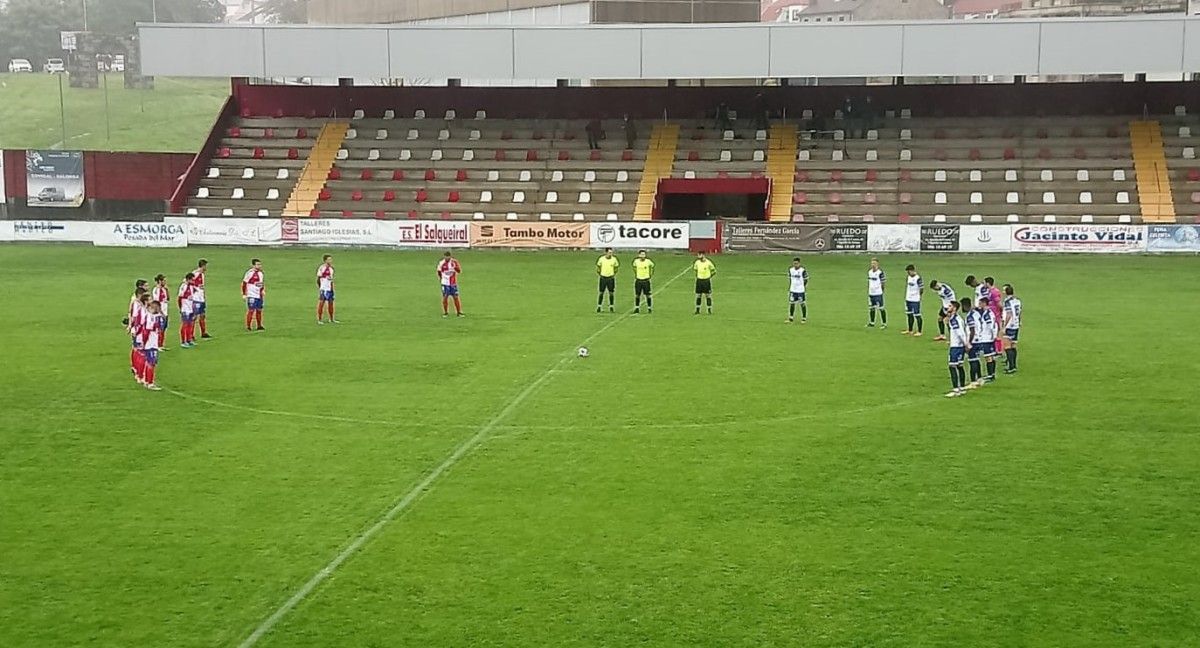 Partido entre o Arosa e o Ourense CF en A Lomba