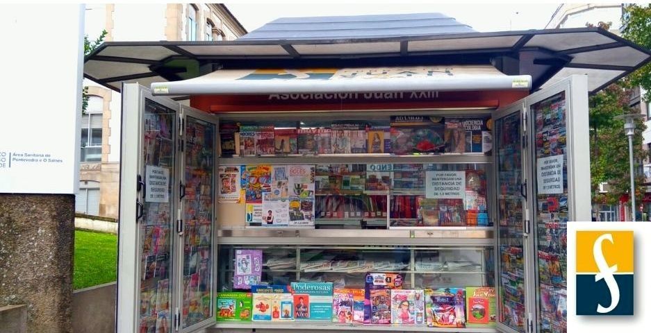 Quiosco de Juan XXIII no Hospital Provincial onde se recollen libros doados