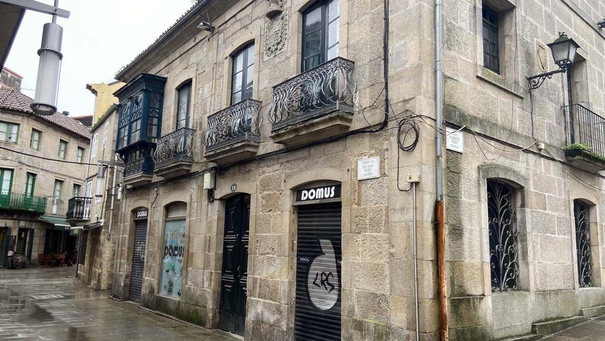 Edificio de la calle Enfesta de San Telmo que acogerá viviendas turísticas
