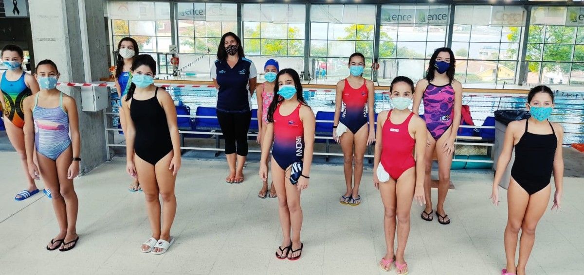 Control de nivel de natación artística na piscina olímpica de Ponte Muíños