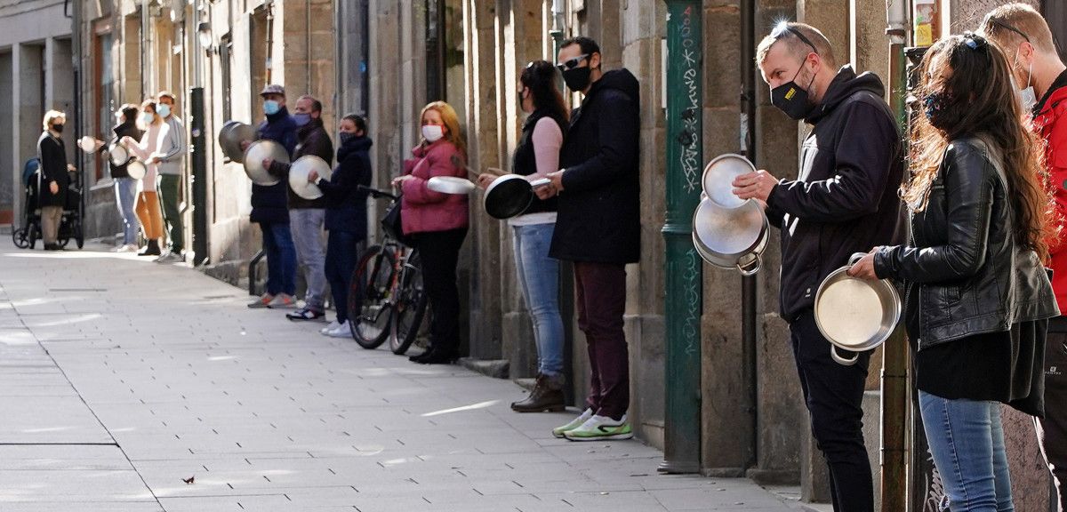 La hostelería de Pontevedra organiza una cacerolada para exigir ayudas a la Adminstración