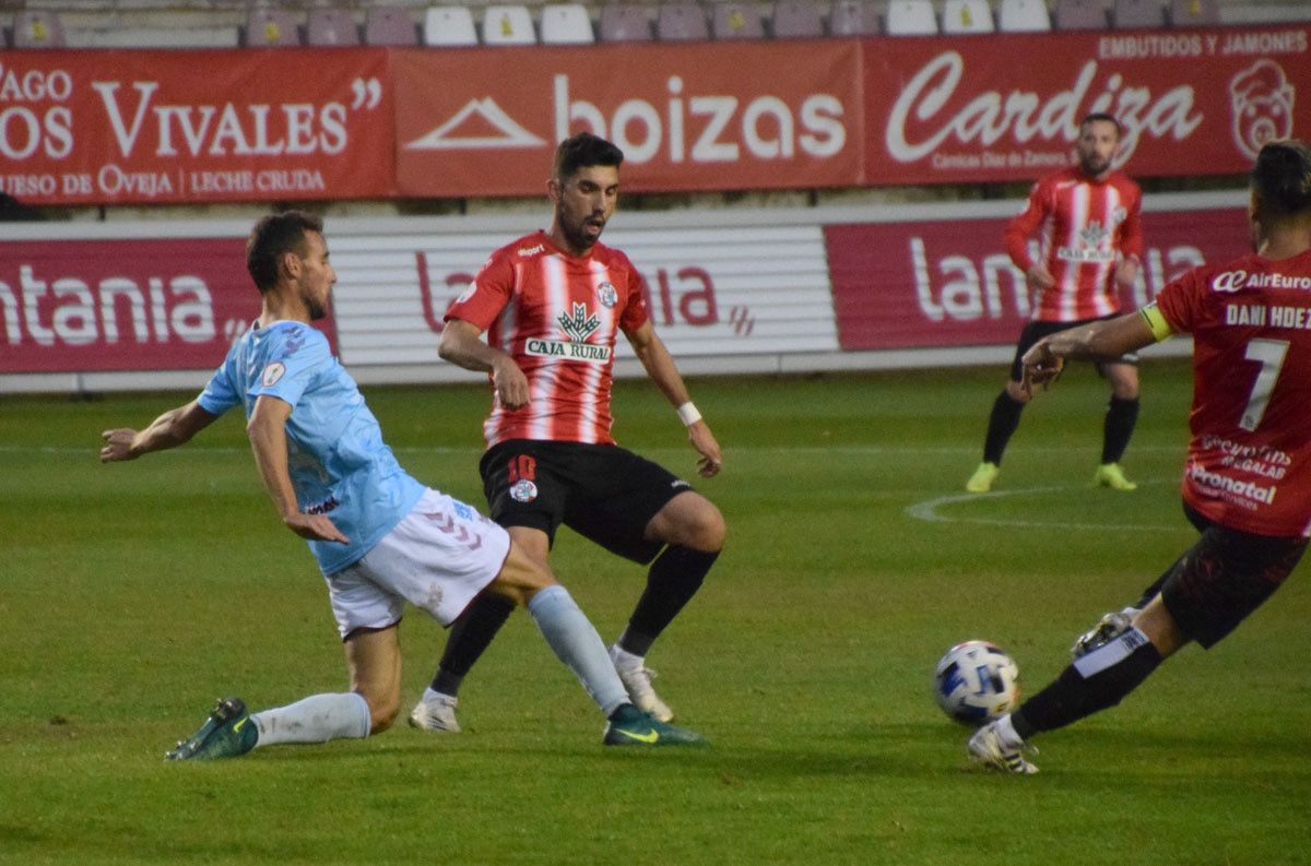 Partido entre Zamora y Pontevedra