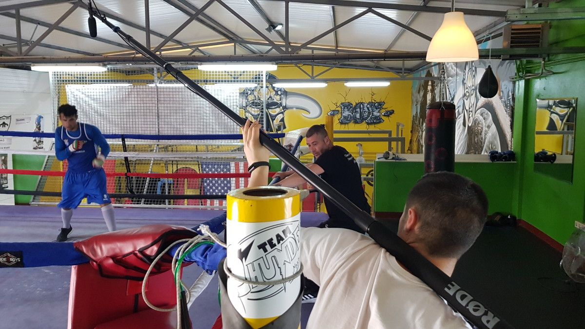 Rodaxe do documental 'Devolvendo o golpe' sobre o boxeador Aarón González
