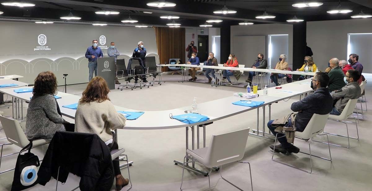 Xuntanza coas autoescolas da cidade