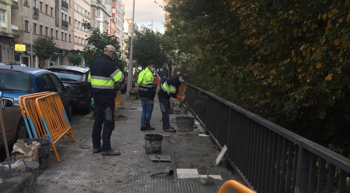 Reparación de beirarrúas en María Victoria Moreno