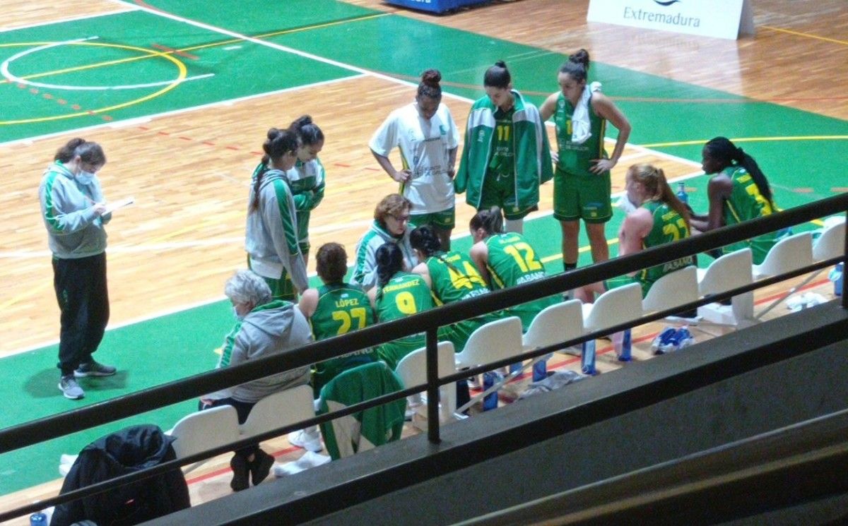 Partido de Liga Femenina 2 entre o Arxil e o Miralvalle