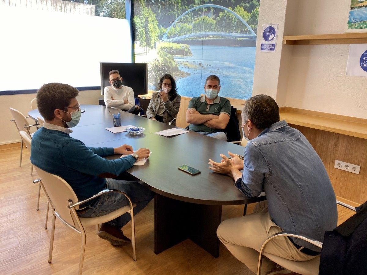 Reunión del PP con la Plataforma de afectados por la Covid en Pontevedra