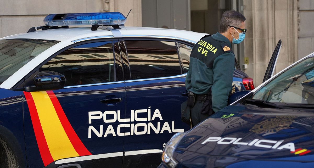 Policía Nacional e Garda Civil de Pontevedra