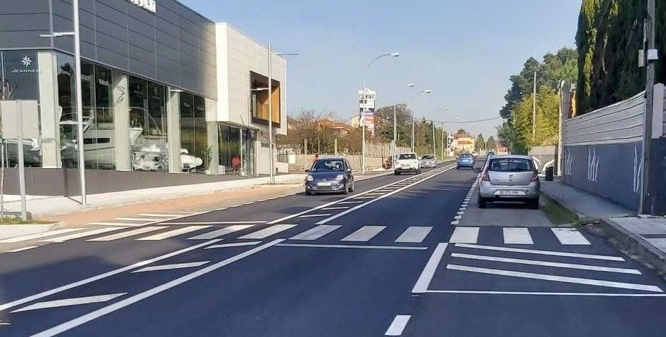 Completan el asfaltado de la carretera PO-308 entre Sanxenxo y Portonovo