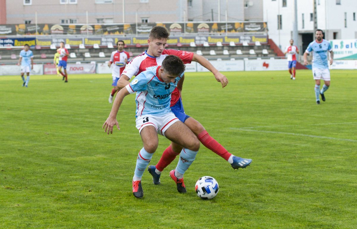 Partido entre o Arosa e o Atios na Lomba