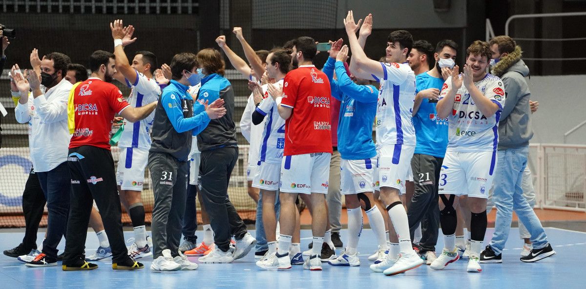 Partido entre Cisne e Nava no Municipal