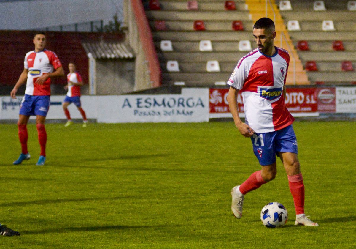 Partido entre Arosa y Atios en A Lomba