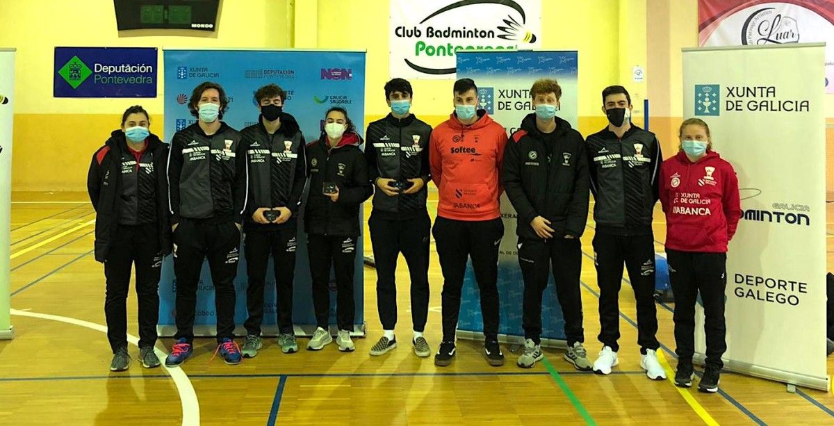 Equipo do Bádminton Ravachol no Campionato Galego Abdoluto en Ponteareas