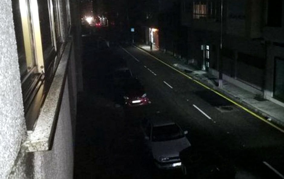 Imagen durante el anochecer de este martes 8 de diciembre en la calle Juan Bautista Andrade