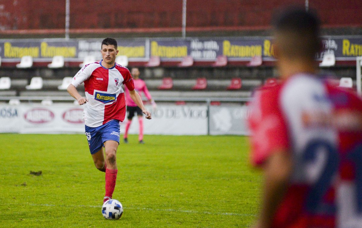 Partido entre o Arosa e o Ribadumia na Lomba