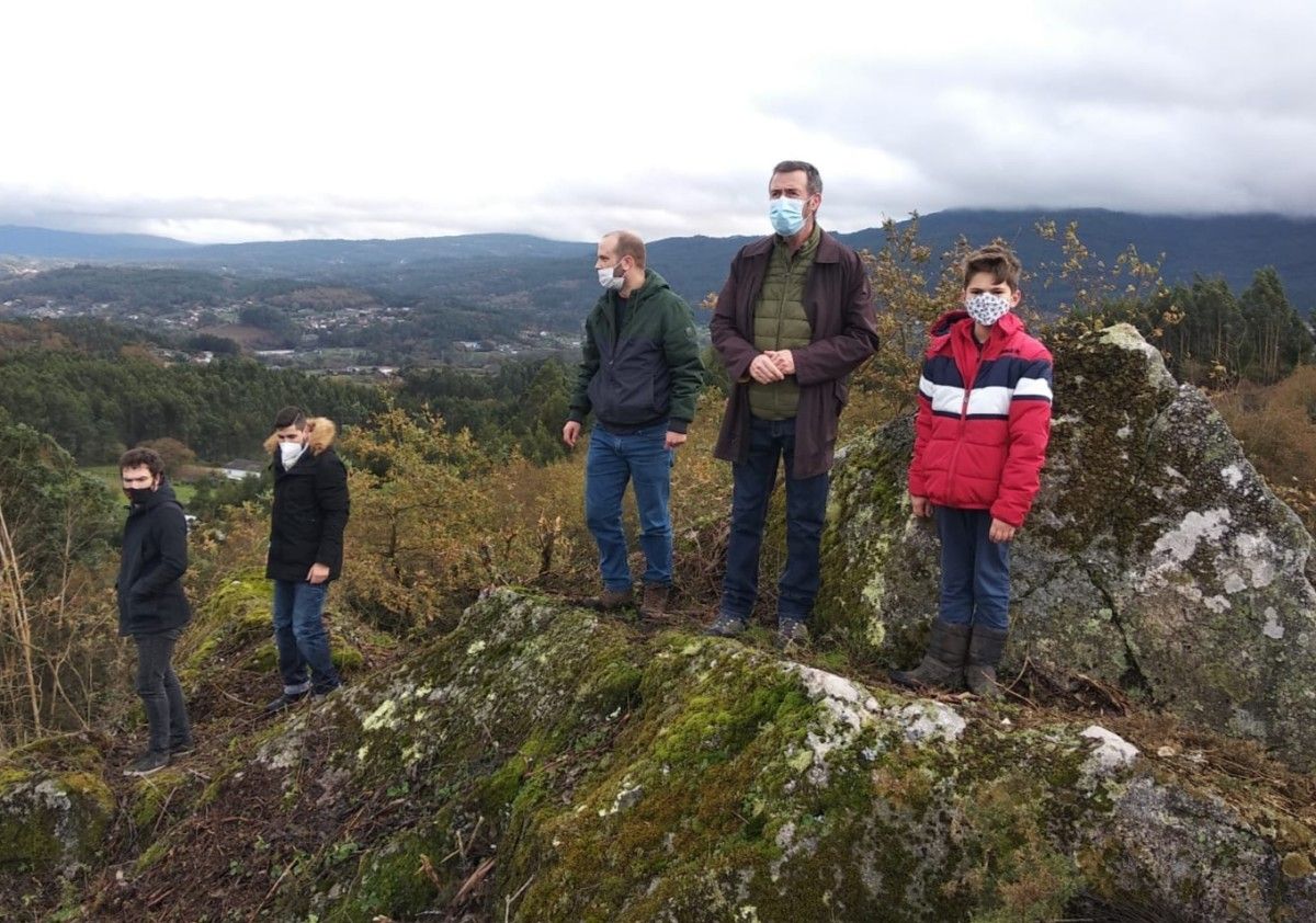 Visita ás obras para crear un parque forestal no monte dos  Casás