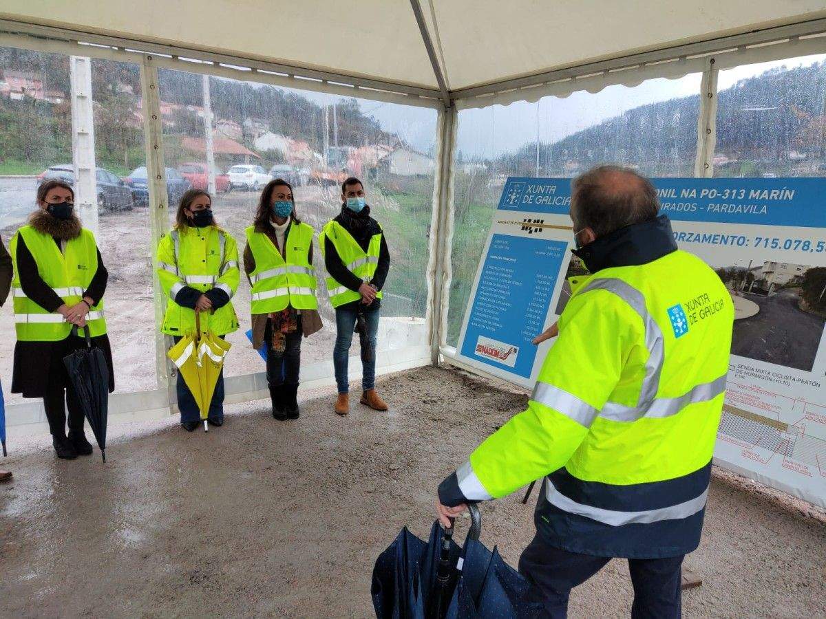 Ethel Vázquez supervisa en Marín el final de las obras de la senda entre Coirados y Pardavila 