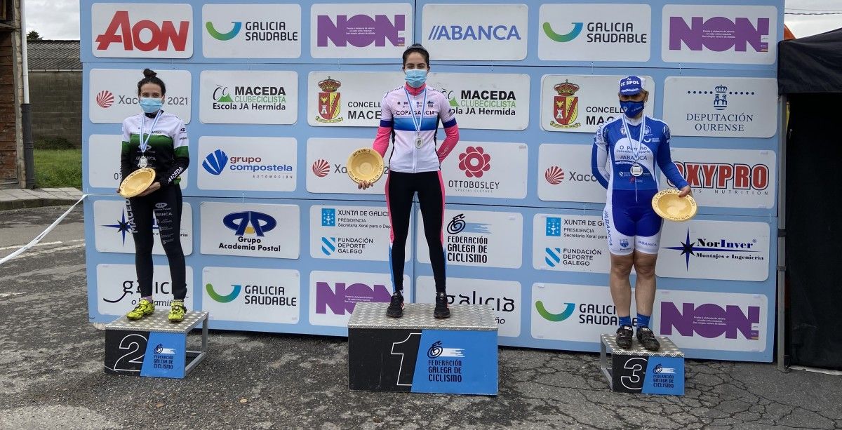 Irene Trabazo no podio final da Copa Galicia de Ciclocrós 2020