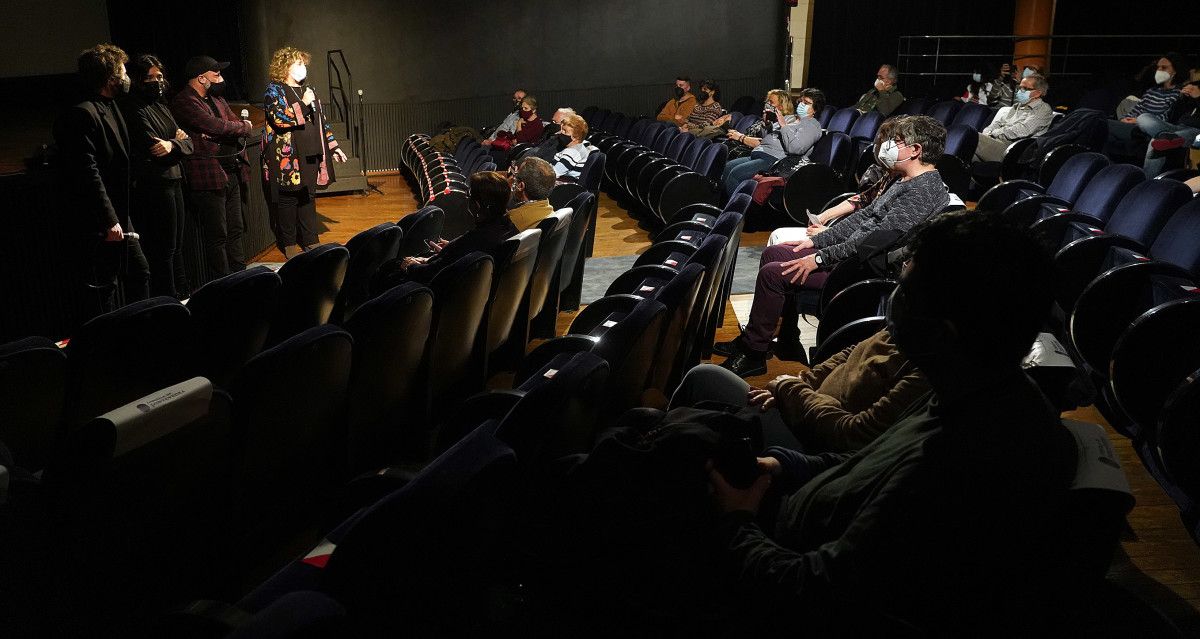 Proyección de la película "Ons" en el Teatro Principal 