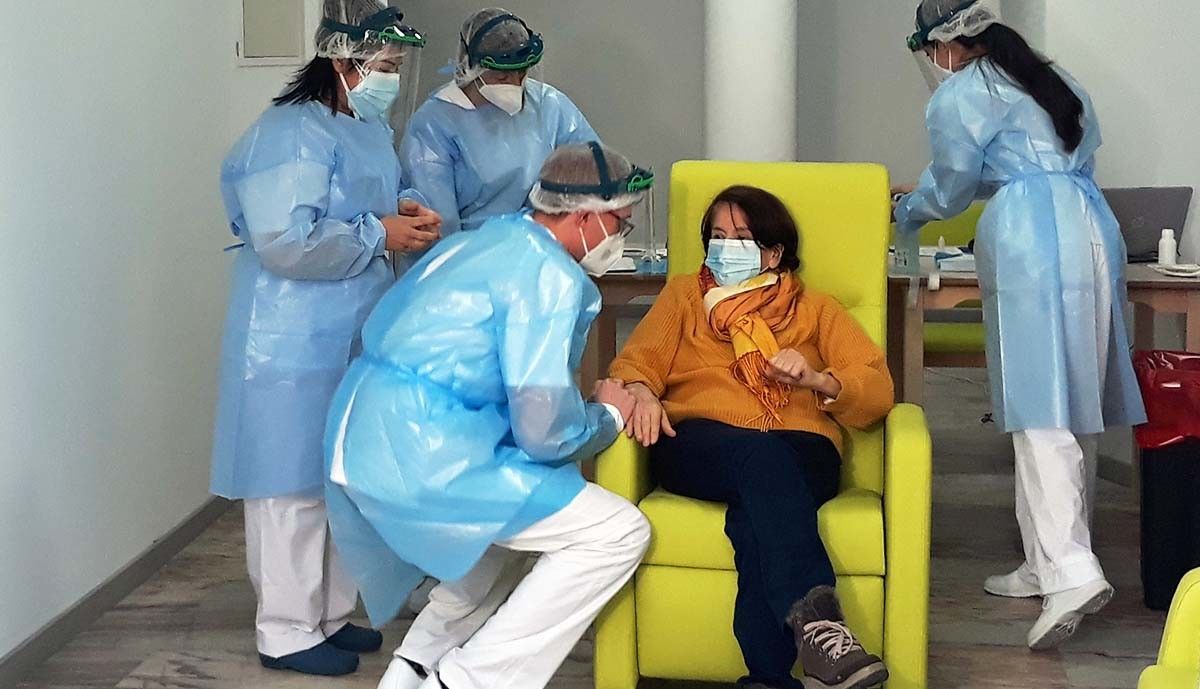 María Ana Ciancio, primera vacunada de la covid-19 en el área de Pontevedra e O Salnés