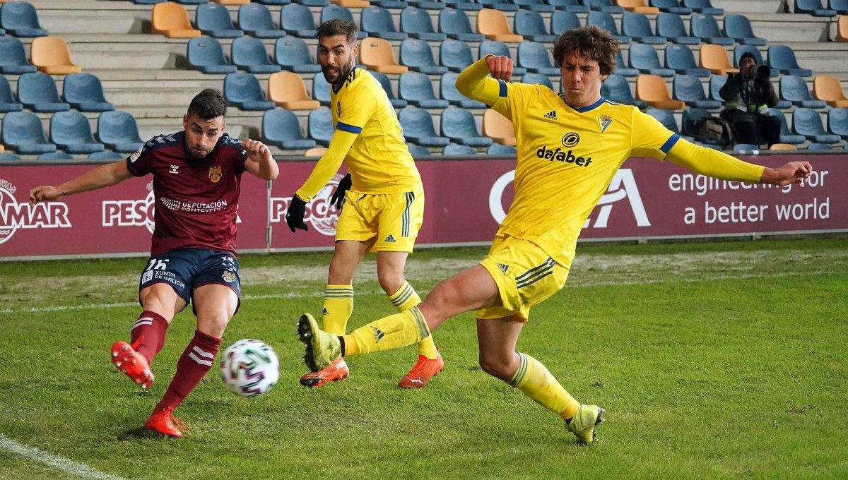 Partido de Copa do Rei en Pasarón entre o Pontevedra e o Cádiz